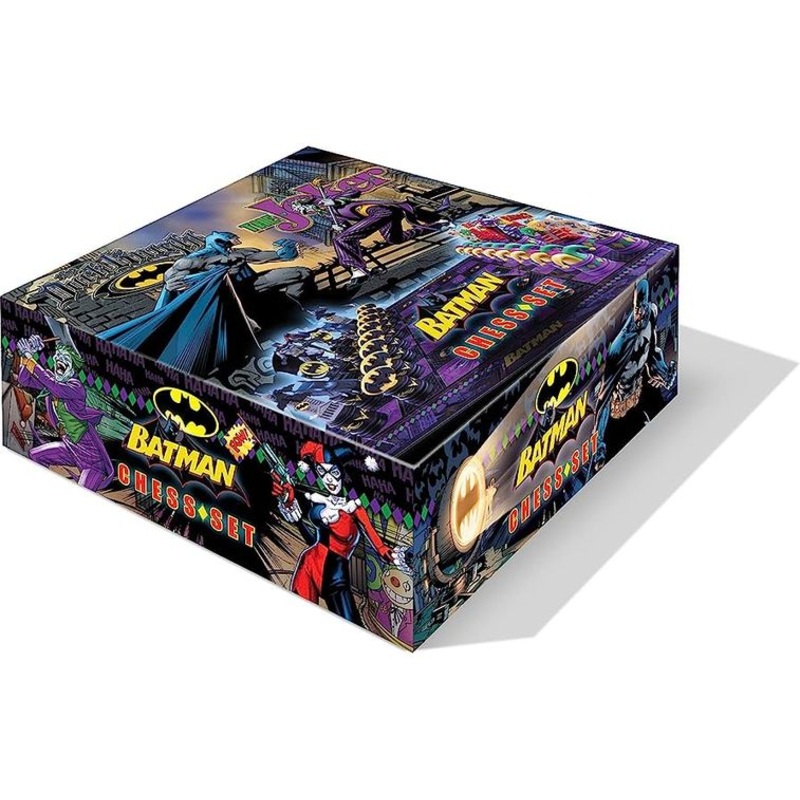 The Noble Collection - Joker vs. Batman - Chess Set