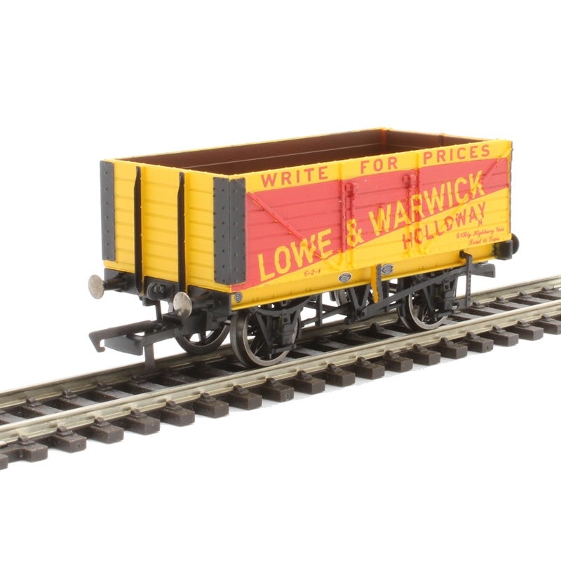Hornby 7 Plank Wagon Lowe & Warwick