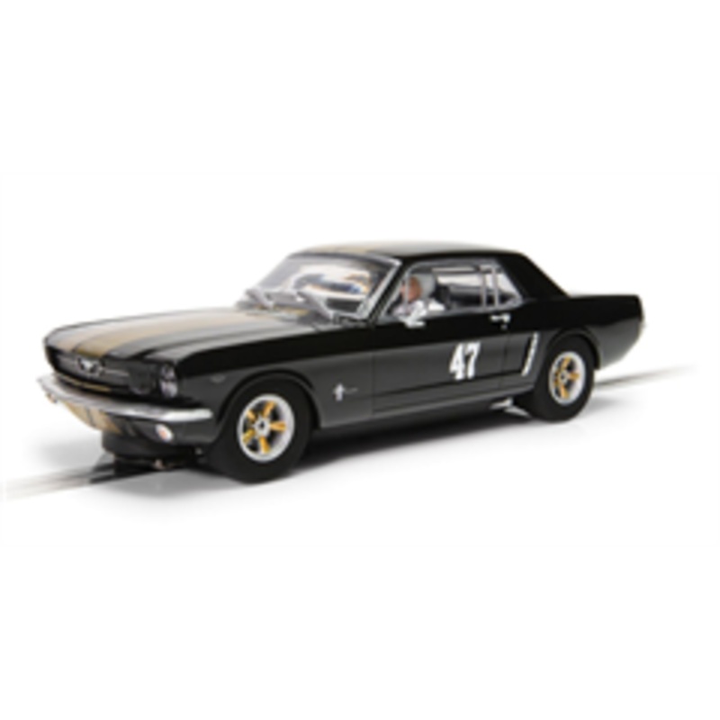 Scalextric 1:32 Ford Mustang Black & Gold