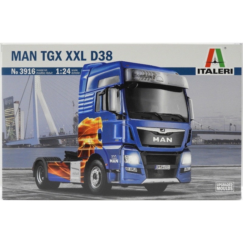 Italeri 1:24 MAN TGX XXL D38