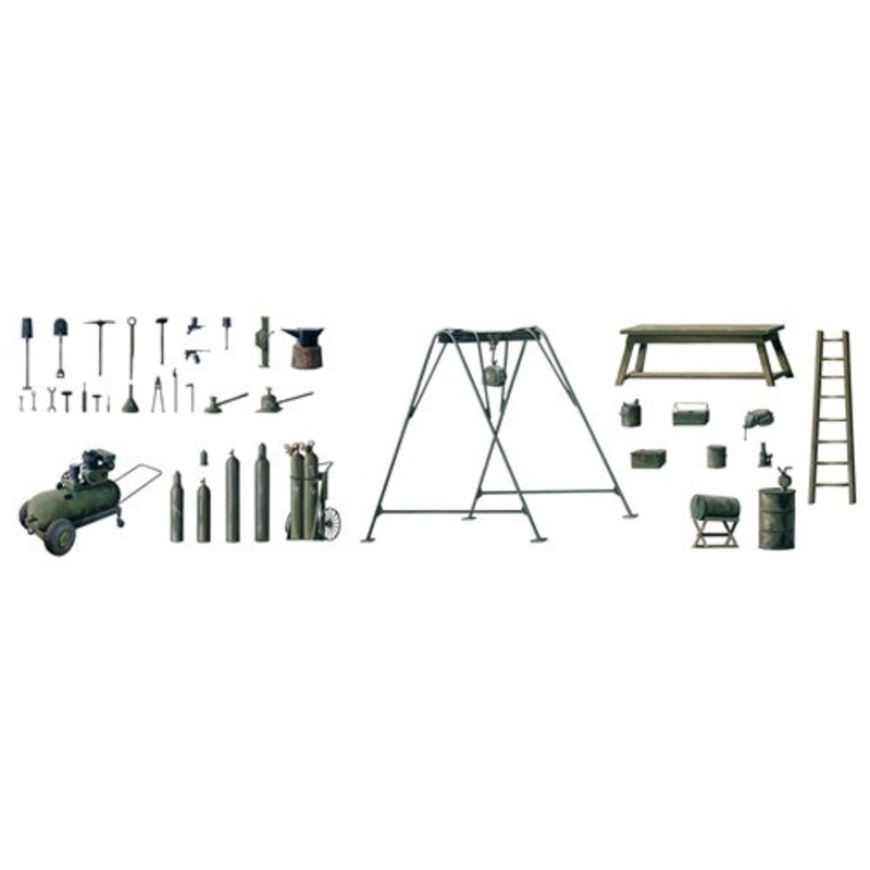 Italeri 1:35 Field Tool Shop