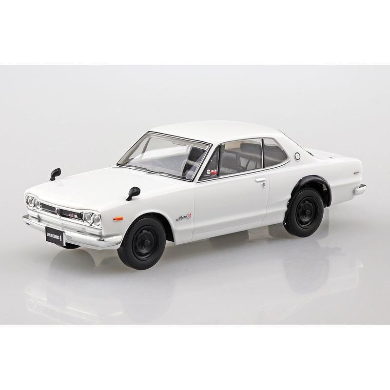 Aoshima 1:32 NISSAN SKYLINE 2000GT-R (WHITE) Snapkit