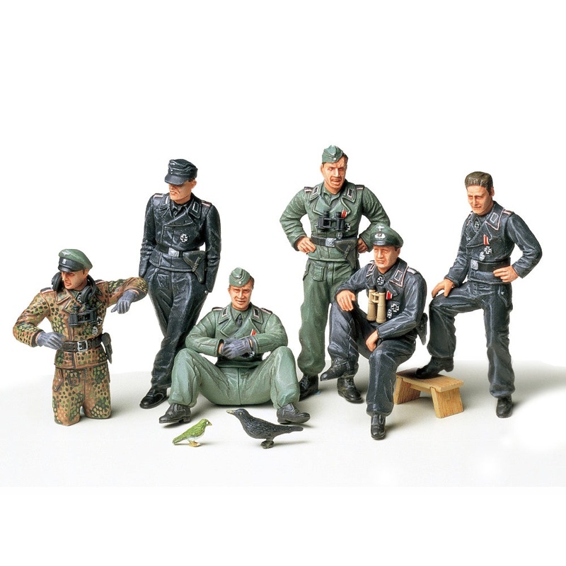 Tamiya 1:35 German Tank Crew at Rest