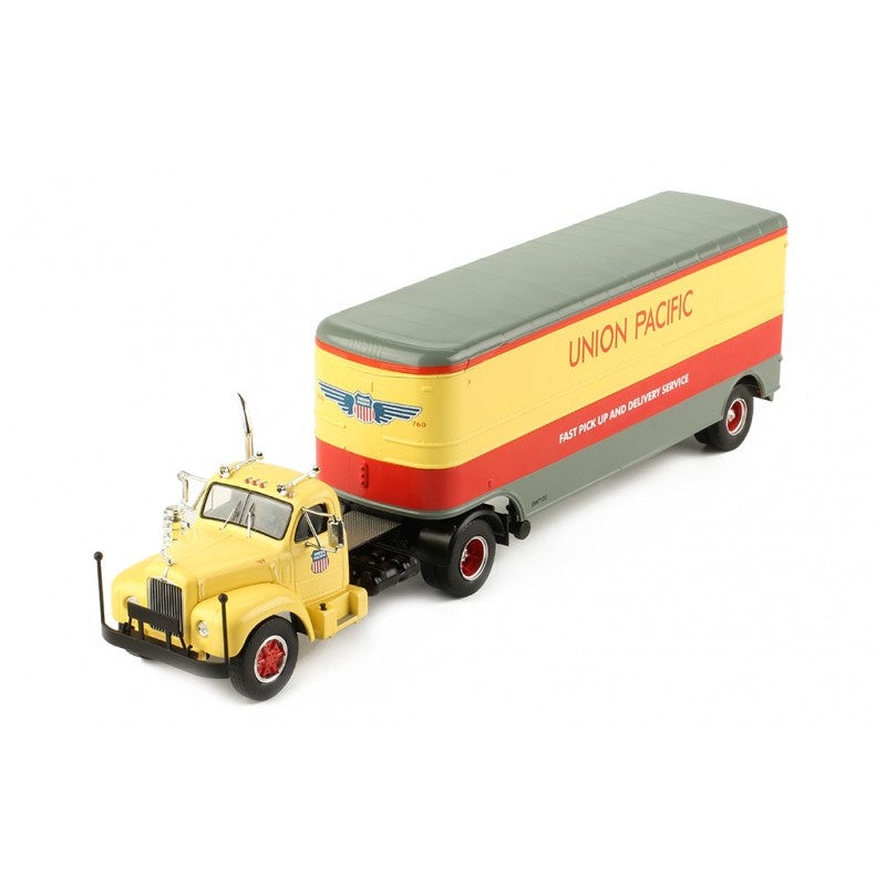 IXO 1:43 MACK B 61 (UNION PACIFIC) 1955