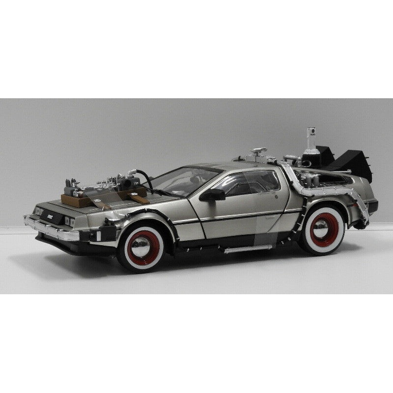 SS 1:18 BTTF III De Lorean LK Coupe