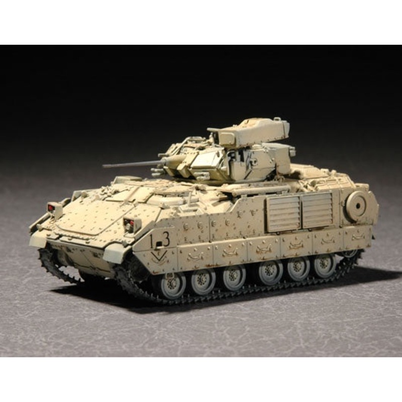 Trumpeter - 1/72 M2A2 ODS/ODS-E Bradley Fighting Vehicle