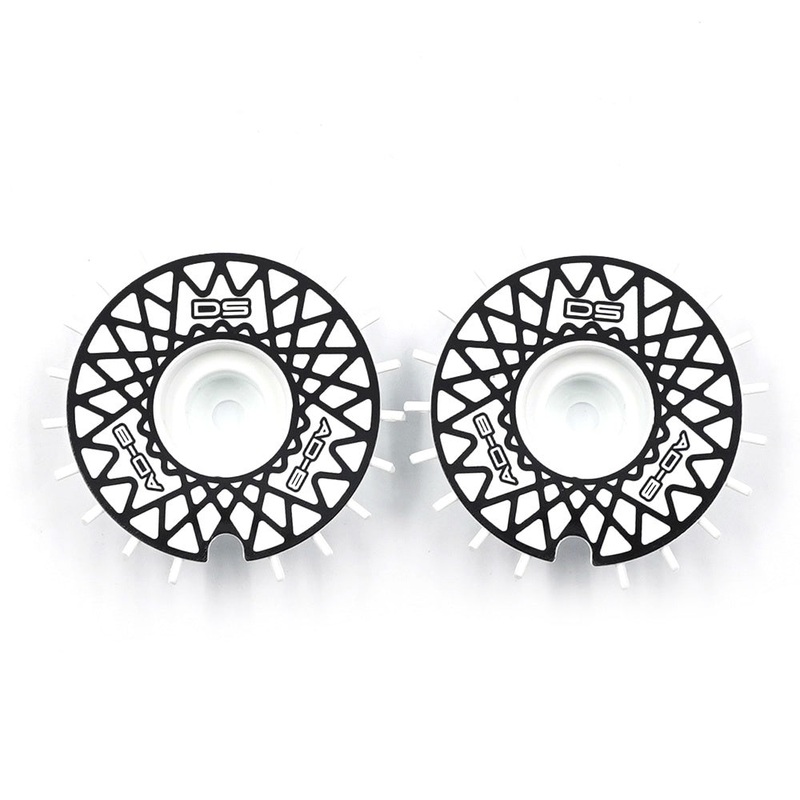 DS Racing - Aero Drift Wheel Cover Flat White/ Black Mesh for 1/10 Scale (2 pcs)