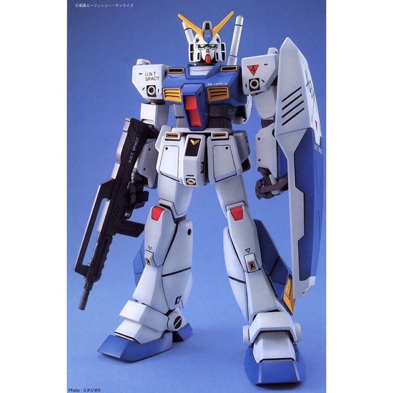 Bandai MG RX-78NT1 Gundam NT-1 "Alex"